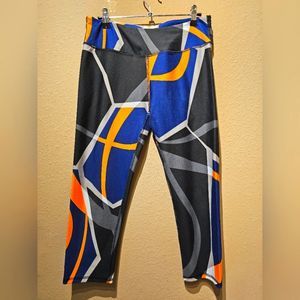 Fabletics Geometric Colorful Cropped Leggings Size Medium